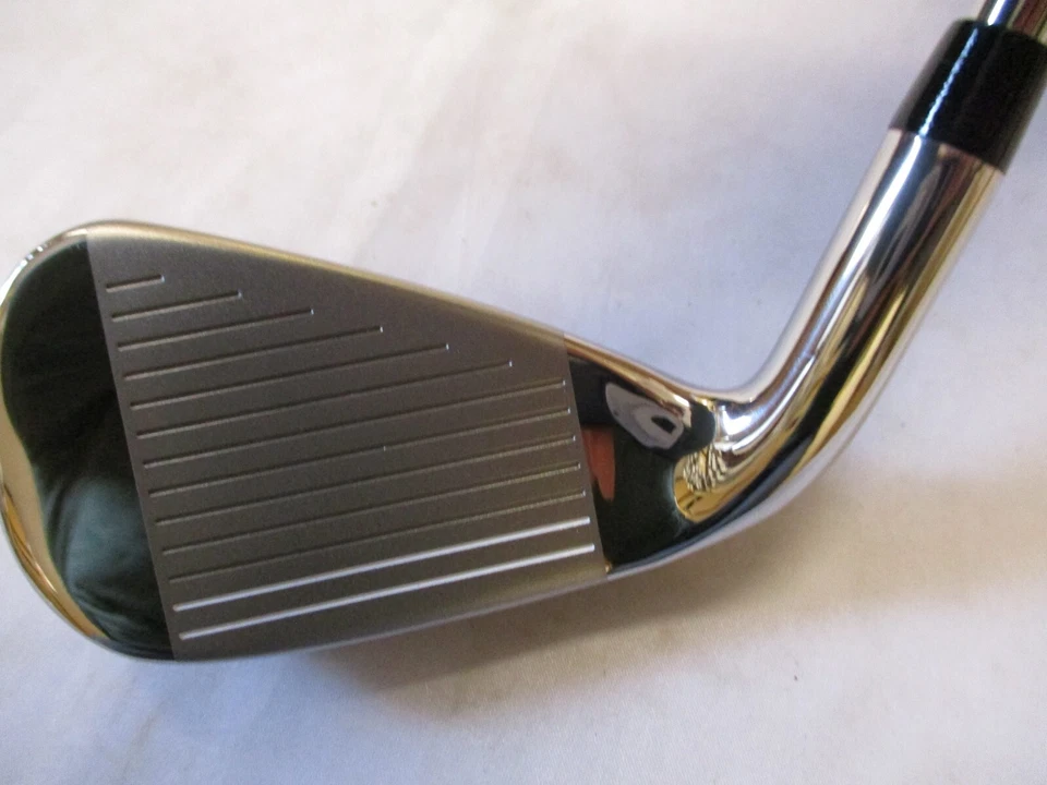 Callaway Rogue 4 iron 20.5° loft - Stiff or Regular Flex Steel Shaft NEW - Image 3 of 4