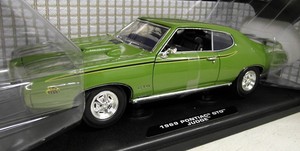 Pontiac GTO juez Coupe plata versión Motormax 1//18 modelos coches con od...