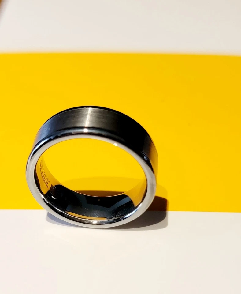 Anillo de banda alternativo de carburo de tungsteno Tritón de 8 mm para hombre talla 11 Foto 2 de 2