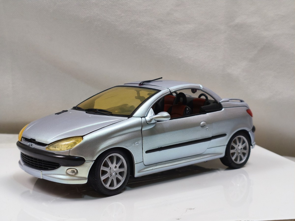 Welly 1/18 Peugeot 206cc Custom Painted Model Car Damaged | eBay