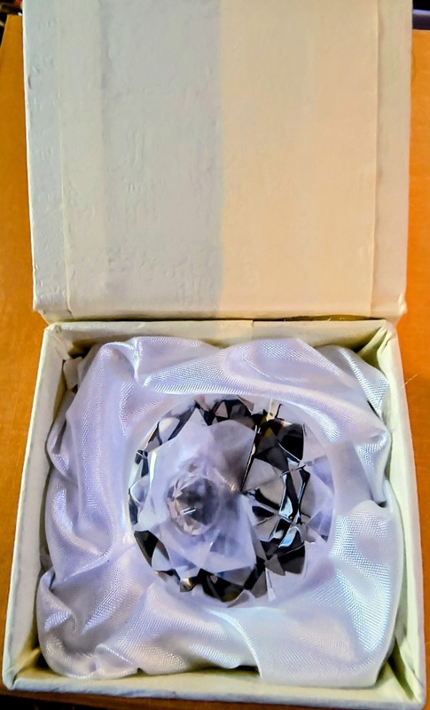 NIB 💎 Diamond Paperweight "Event Blossom" ©️2007 California Glass 🎁 Gift 💎