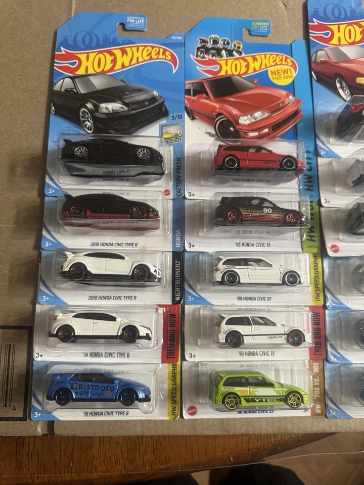 Hotwheels Lot Of 16 Hondas (90 Civic EF/Type R/Civic SI/CR-X /city Turbo) - Image 2 of 4