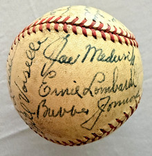 1944 NY Giants Team Signed ONL Ball JSA LOA Medwick Lombardi 21 Autos