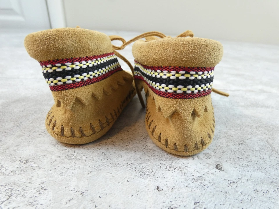 Mocasines Minnetonka Bebé Talla 1 Marrón Seguro Clásico Boho Munchkin Foto 4 de 4
