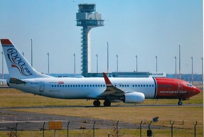 301899/ Foto   BOEING 737   NORWEGIAN   EI-FHC -  6000th 737 