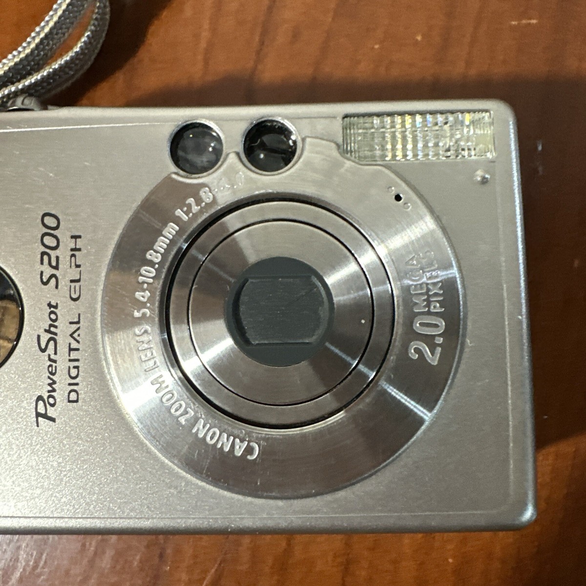 Canon PowerShot S200 未使用品 Canon デジタルカメラ PowerShot S200(ホワイト) F値2.0 広角