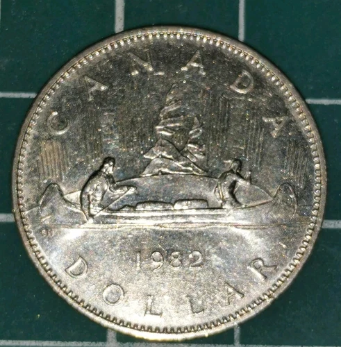 1982 Canadian 1 Dollar Coin Nickel Queen Elizabeth II