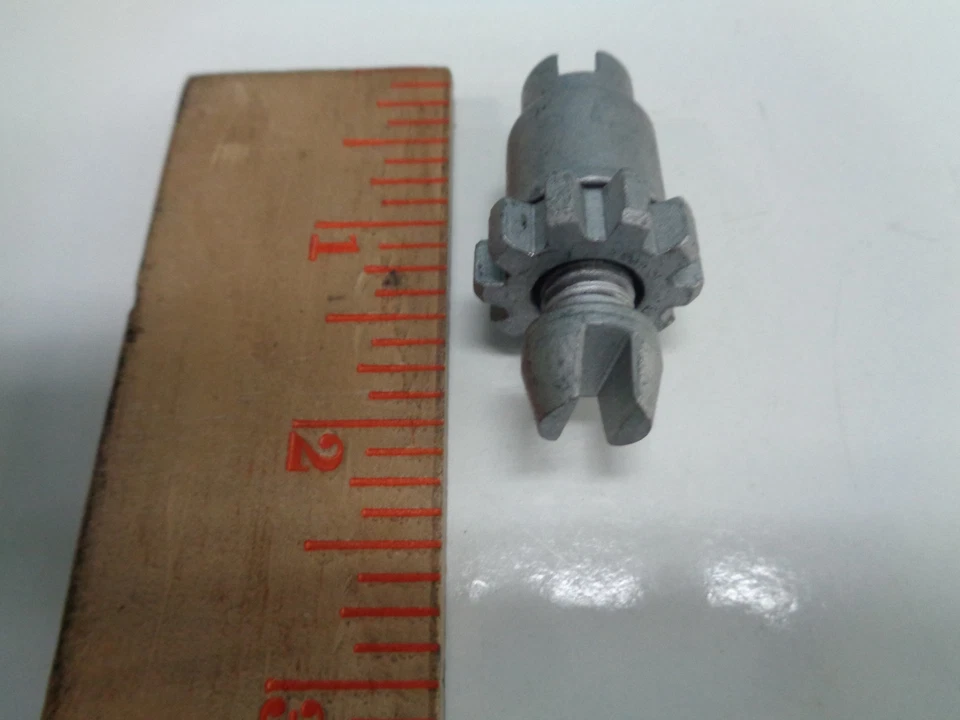 PORSCHE 911 924 924S 928 944 951 968 EMERGENCY HAND BRAKE SHOE ADJUSTING SCREW - Image 3 of 4