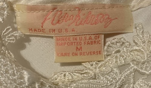VTG F Cera Hilrsoz Saks Fifth Avenue Cream Satin and Lace Glam Gown Stunning MED - Picture 8 of 8