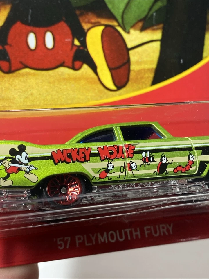 Hotwheels 1/64 🇨🇵 Disney Mickey Mouse Club 57 Plymouth fury #2/8 de 2018 - Photo 3/4