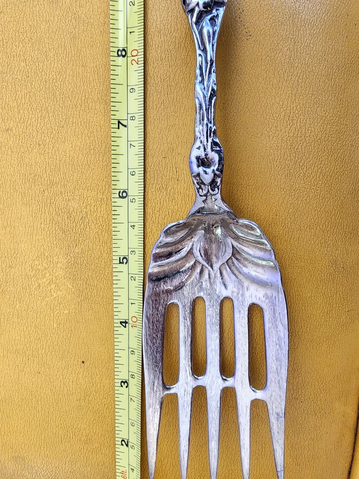 Whiting LILY Sterling Large Solid Fish Serving Fork, 9 1/8" 130 gram - Image 4 of 4
