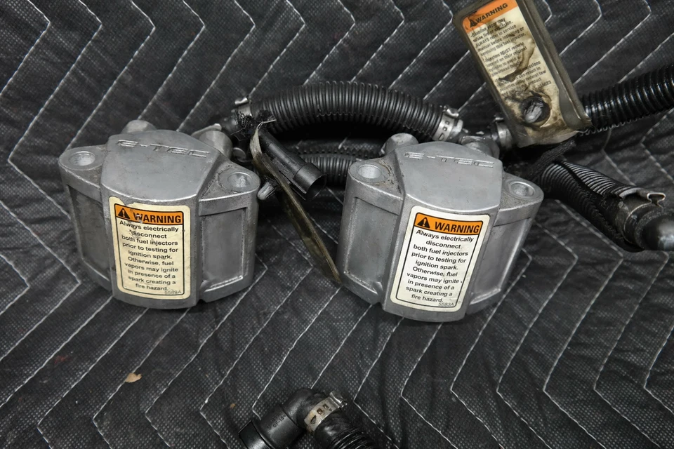 2015 14 15 16 17 Ski-Doo Renegade summit X 800R E-Tec Fuel Injectors XM - Image 2 of 4