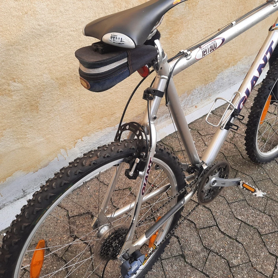 Vintage MTB GIANT TERRAGO T 6 26 ZOLL TOP - Bild 3 von 4