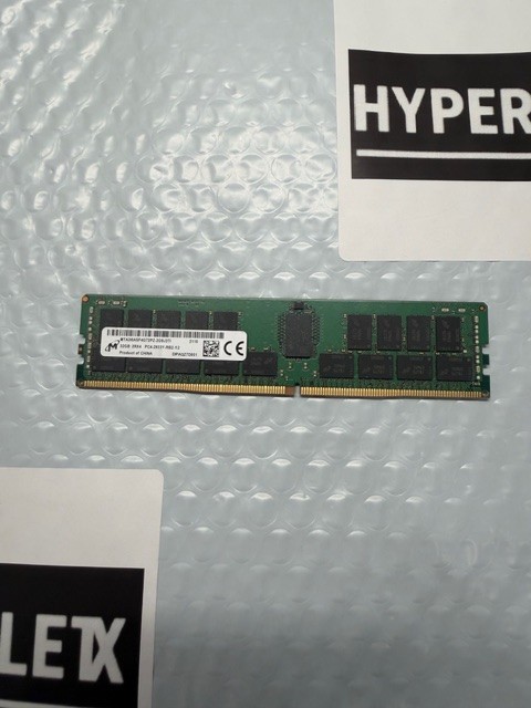 Micron 32GB DDR4-2933 REG MTA36ASF4G72PZ-2G9J3 Server Memory RAM