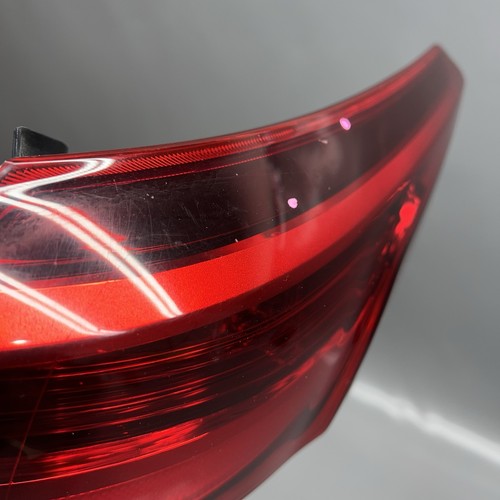 TOYOTA HIGHLANDER TAIL LIGHT RIGHT PASSENGER 2017 2018 2019 OEM - Picture 3 of 9