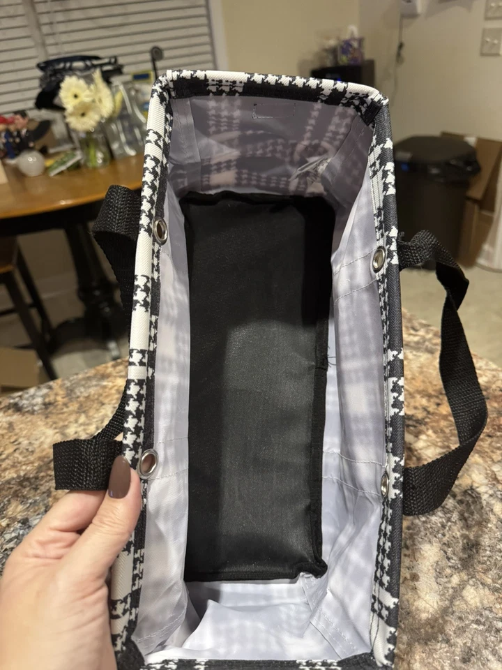 Сумка с короткими ручками Thirty-One Tiny Utility черно-белая клетчатая  - Изображение 2 из 4