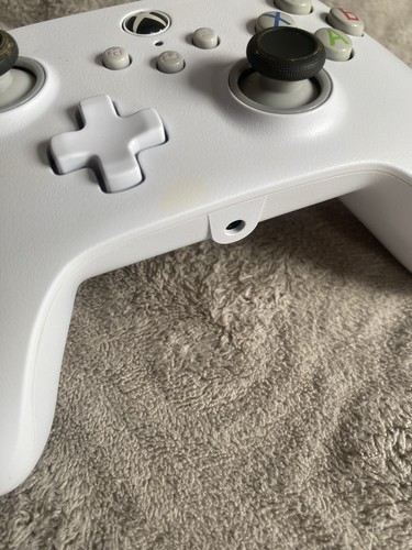 PowerA Wired Controller for Xbox Series X|S - White - Picture 3 of 5
