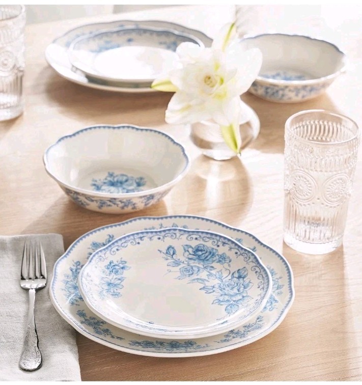 Set of Four (4) Pioneer Woman AGATHA BLUE Stoneware Dinner Plates  NEW