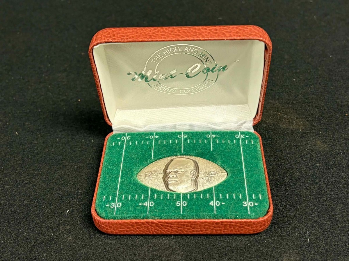 VINTAGE EMMITT SMITH HIGHLAND MINT FOOTBALL SHAPED .999 SILVER
