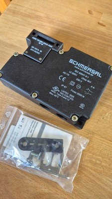 NEU Schmersal Sicherheitsschalter AZM161 + Betätiger Safety switch +actuator NEW