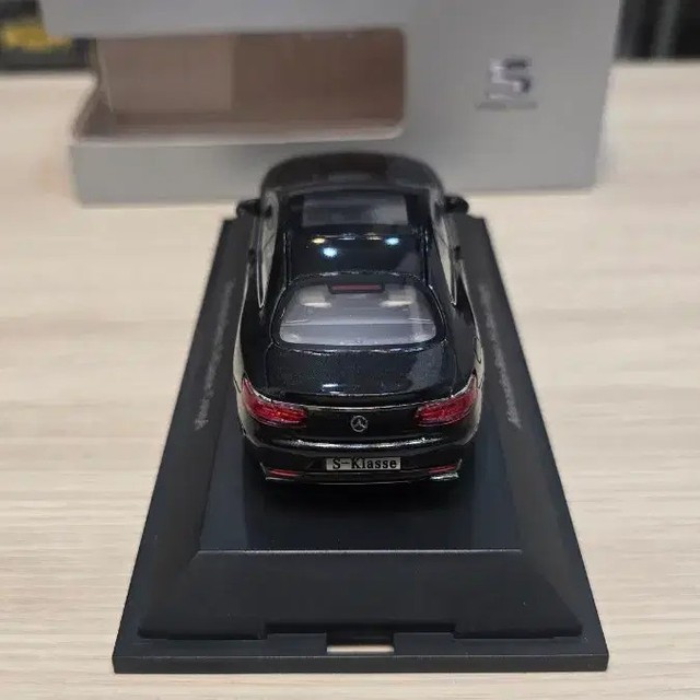 Goshow Mercedes-Benz S-Class Coupe Diecast 1:43