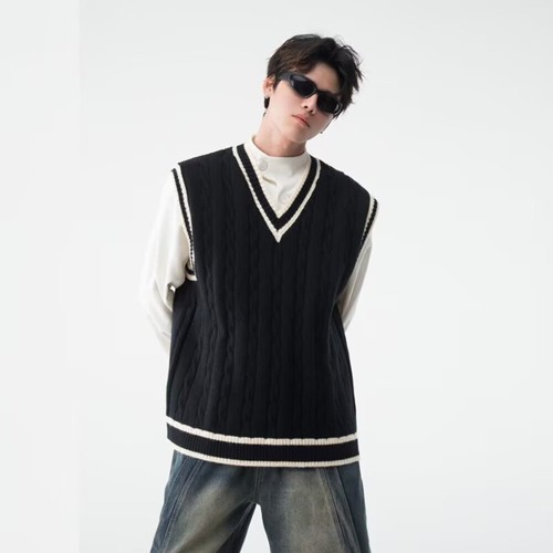 British College Style V-neck Knitted Vest - Picture 19 of 26