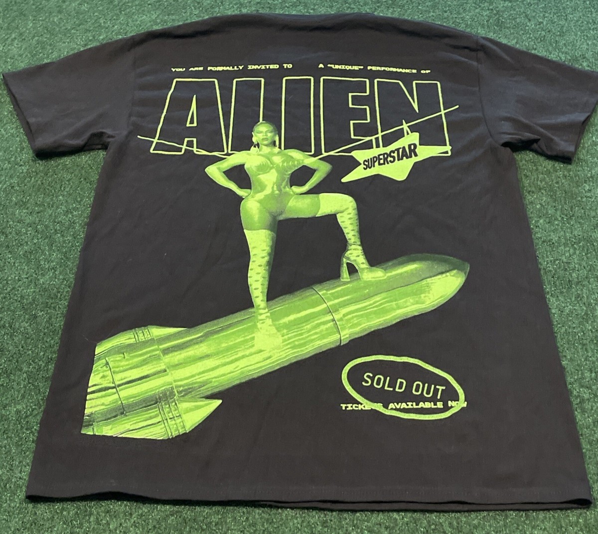 ✨レアデザイン✨ BEYONCE プリントTシャツ グレー Lサイズ相当 Beyoncé RWT 2023 Renaissance World Tour T Shirt Alien Superstar