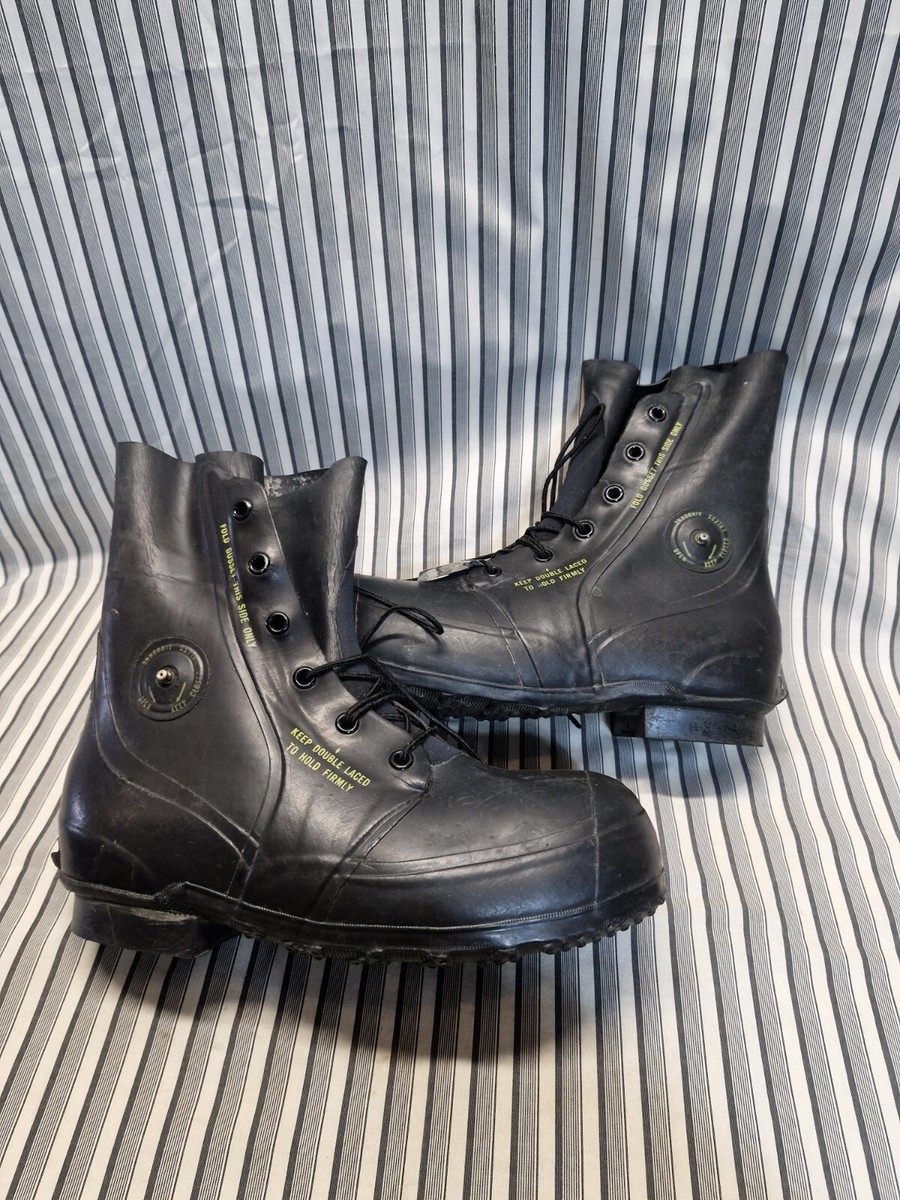 MICKEY MOUSE BUNNY BOOTS 12 REGULAR Black UNISSUED usually  display picture 1