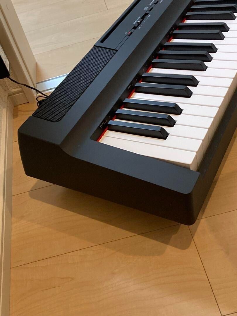 YAMAHA P-121 Digital Piano 73 keys keyboard Black Used YAMAHA P-121 Digital Piano 73 keys keyboard Black Used
