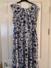 Ladies Elegant M&Co Blue - Grey Floral Dress – UK Size 16