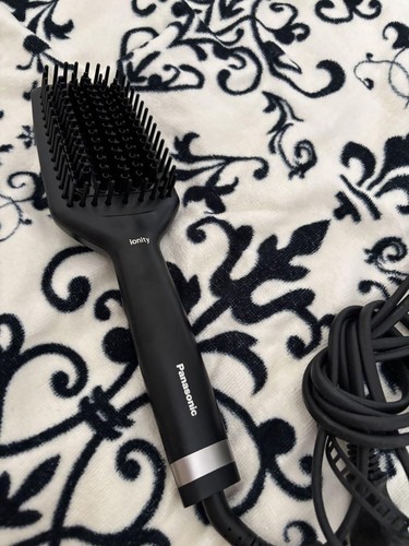 Panasonic Ionity EH-HS31 Brush Hair Iron Black Easy Styling Features - Picture 3 of 3