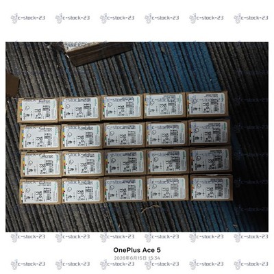 1pc NEW IN BOX XB4BVB4 CUTTER FOR SHIPPING
