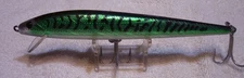091525 VINTAGE REBEL MINNOW STYLE LURE  7 "  MUSKY GREEN