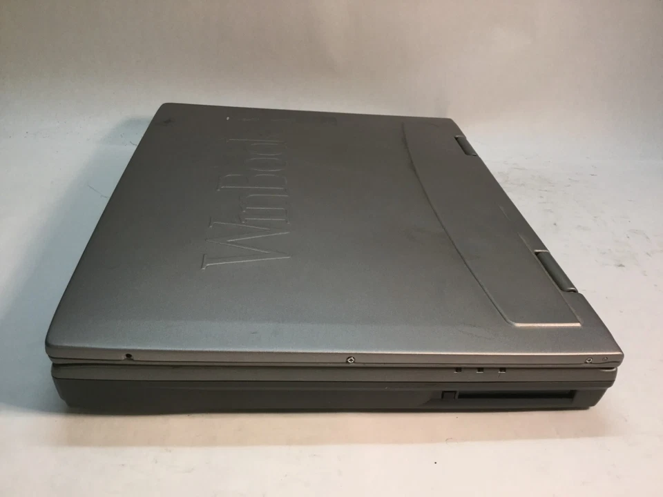 Portátil WinBook J1 14" Intel Pentium III - ARRANCA A LA BIOS - MZ Foto 3 de 4