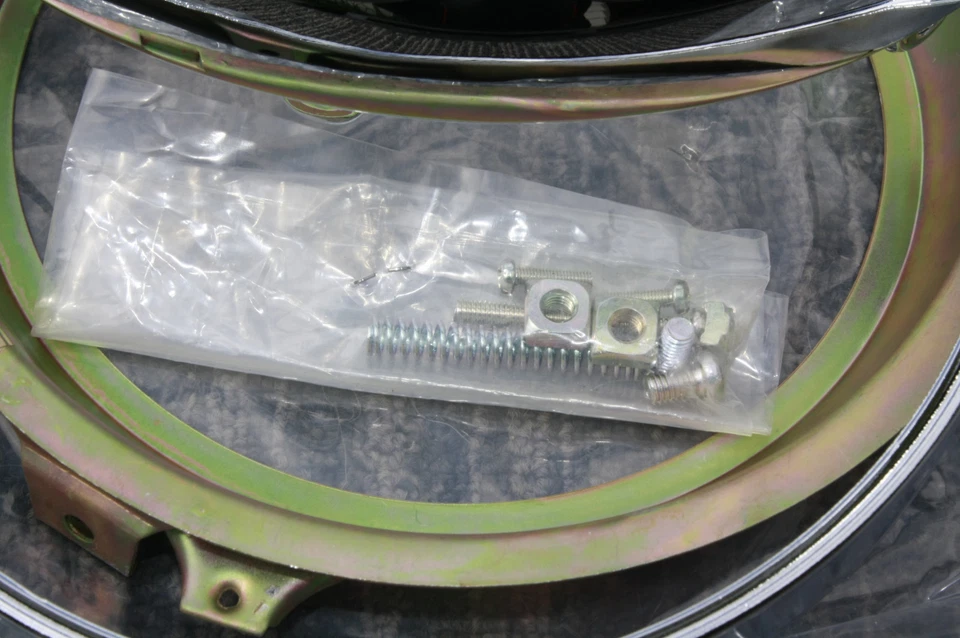 KIT COMPLETO HONDA CB750 CB550 7" anillo embellecedor llanta retenedor 33101-300-673 Foto 2 de 4