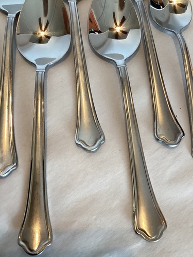 Pfaltzgraff 32 pcs. Capri Frost Stainless 18/0 Flatware Service for 4+ extra pcs - Picture 19 of 24