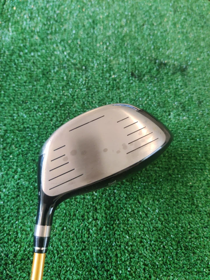 AWS Comp 10.5* Driver Regular Fujikura Graphite Shaft - Image 2 of 4