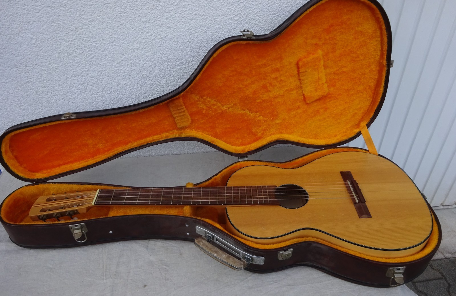 Gitarre Zettel Klein Koblenz ca. 97 cm