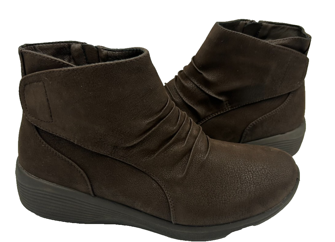 Skechers Women's Arya Fresher Trick Wedge Zip Up Ankle Boots Brown