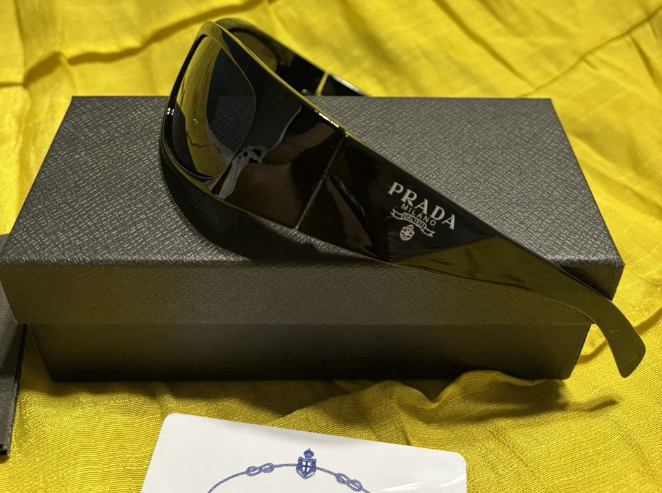 G2U with tags Prada PR A14S 1AB5S0 Black Plastic Butterfly Sunglasses YE Kim Kar - Image 2 of 4