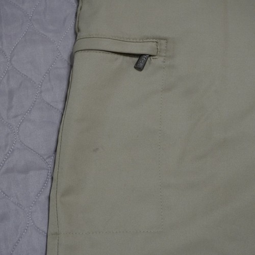 IZOD XFG Men's Golf Shorts Flat Front Khaki Lightweight Size 38 - Picture 2 of 11