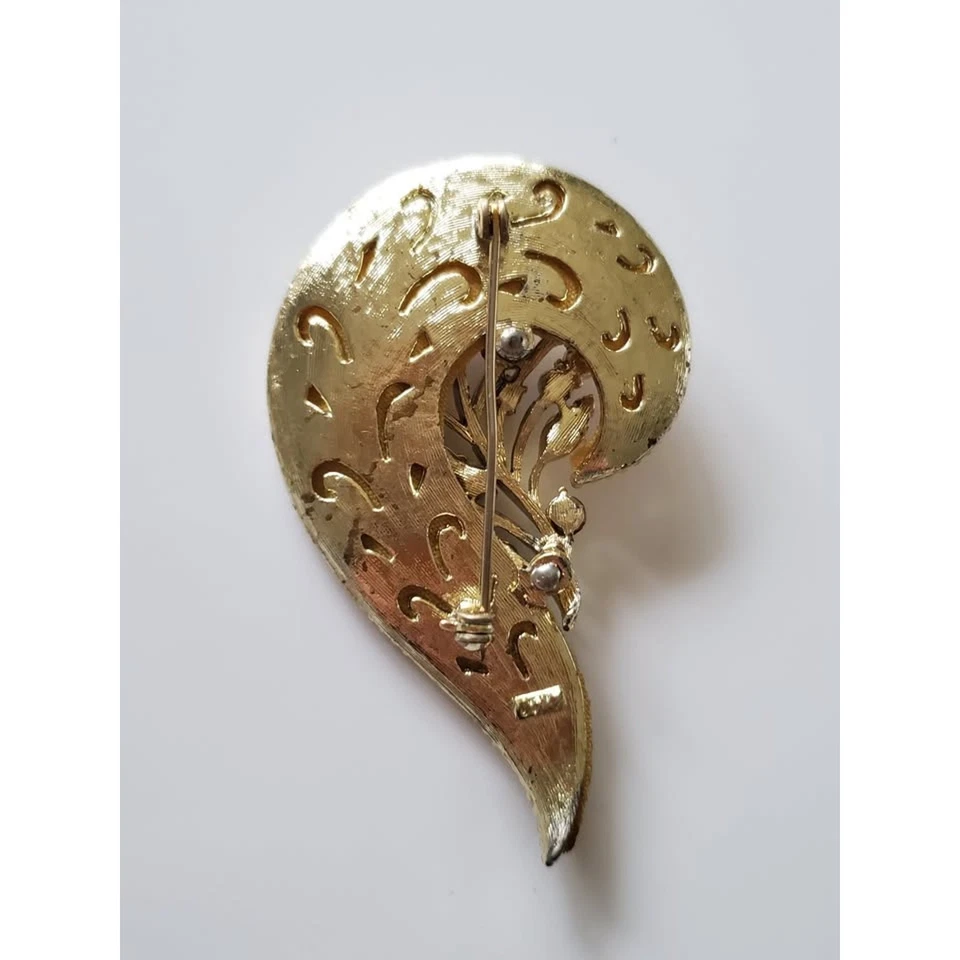 Broche remolino vintage de diseñador Coro con costras brillantes Foto 3 de 4