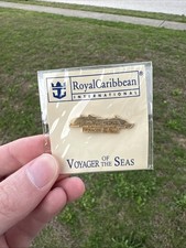 Prendedor esmaltado Royal Caribbean International Voyager of the Seas Cruise Ship nuevo en paquete