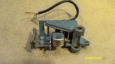 1973 - 1976 Delco Radio 8-Track Playback Head & Capstan Bearing Assembly 7299891
