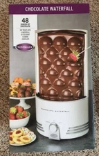 ~NEW~ NOSTALGIA CHOCOLATE SAUCE CHEESE WATERFALL FOUNTAIN in ORIGINAL BOX w/BOOK