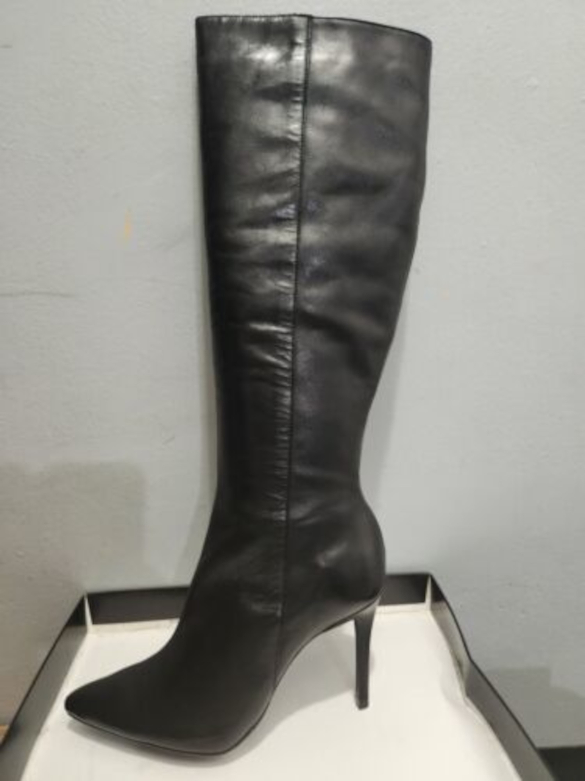 Женские кожаные ботинки AQUA Black Snake Hendrix с острым носком на шпильке 65 B 6790₽