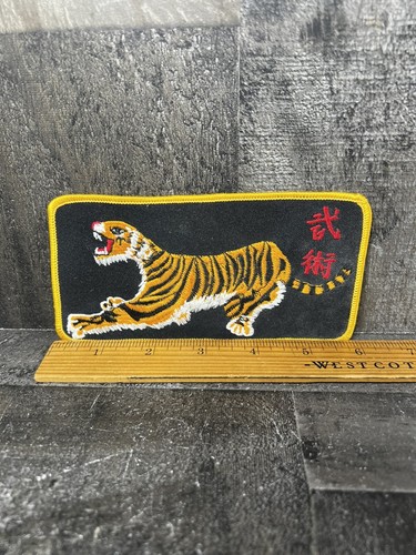 Toppa ricamata vintage arancione e nera tigre 6" x 2,75" arti marziali asiatica nuova - Foto 3 di 3