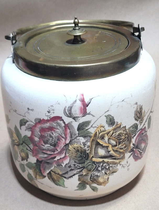 England Porcelain Biscuit Jar Brass Lid/Handle B 322 l  3  Roses