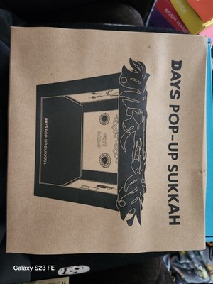 Days United Sukkot PopUp Sukkah Craft Kit