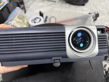 BenQ PB6100 DLP Projector  Tested Working  VGA  Includes Cables  Case